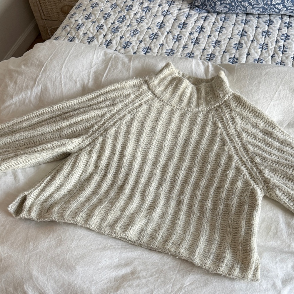 Eleven six alpaca sweater XS/S